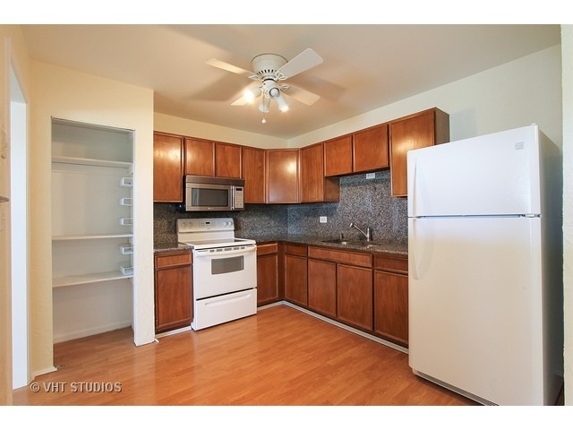 215 North Ridge Avenue, Unit 2E Arlington Heights, IL 60005 - Photo 4 of 16
