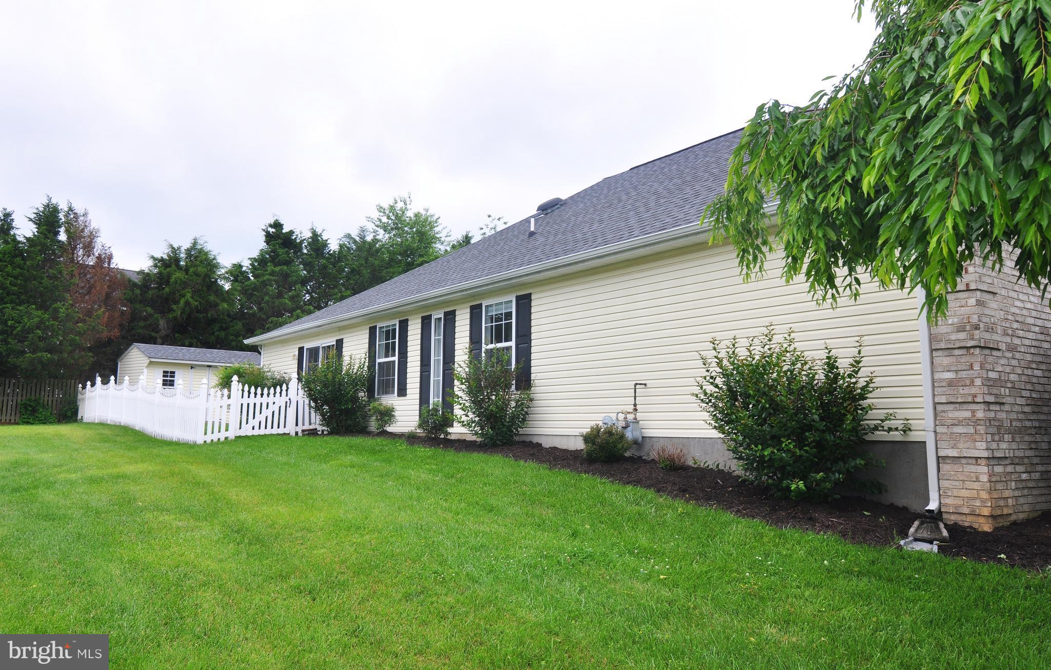 202 Canyon Road Winchester, VA 22602 - Photo 29 of 30 Side of house