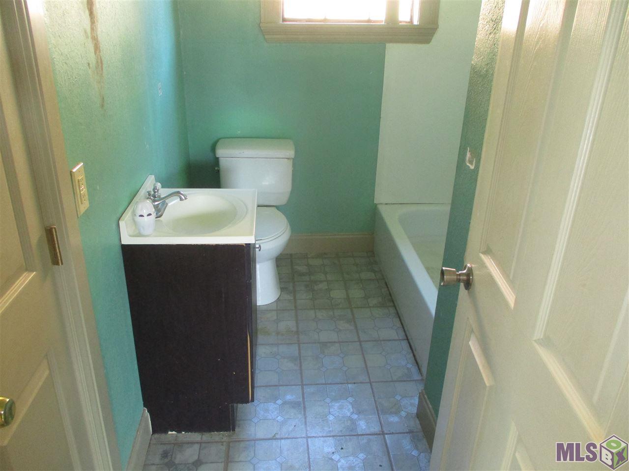 3315 Fairfields Avenue Baton Rouge, LA 70802 - Photo 5 of 10 Gallery Image 5