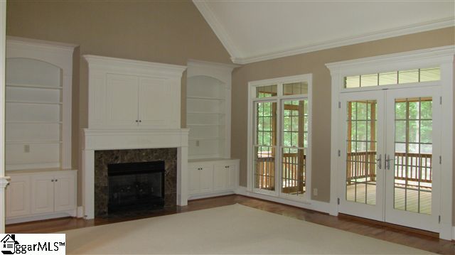 32 Sycamore Ridge Drive Simpsonville, SC 29681 - Photo 4 of 25 Gallery Image 4