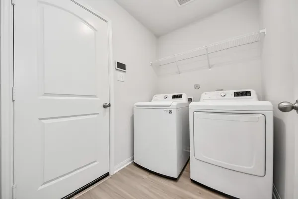 $2,400 | 3113 Foresail Lane, Santa Fe, TX 77510