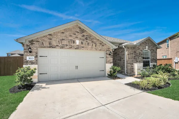 $2,400 | 3113 Foresail Lane, Santa Fe, TX 77510