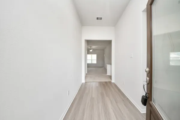 $2,500 | 3113 Foresail Lane, Santa Fe, TX 77510