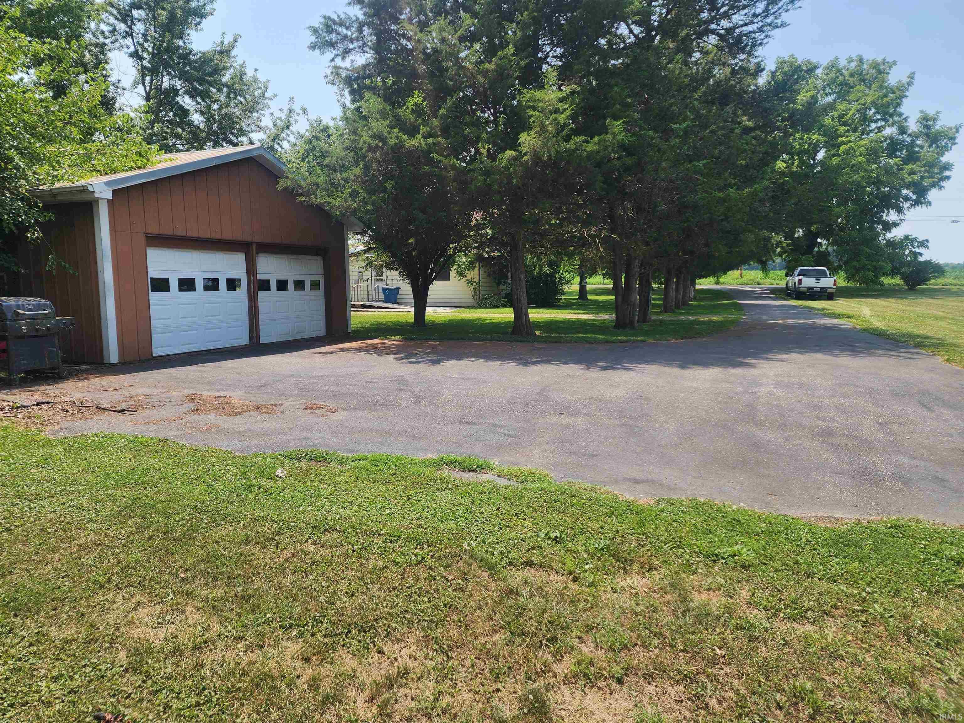 595 Winchester Road Geneva, IN 46740 - Photo 6 of 8 Gallery Image 6