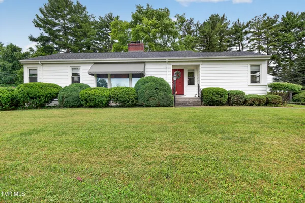 $358,000 | 299 Old 11 Drive Southeast, Abingdon, VA 24210