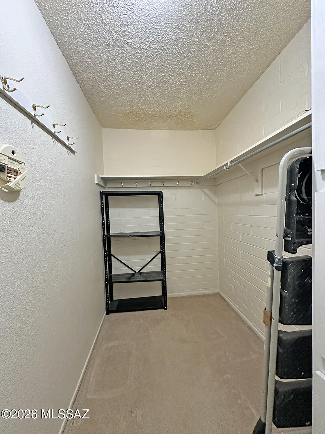 1755 South Jones Boulevard, Unit R 207 Tucson, AZ 85713 - Photo 21 of 31 Walk in closet