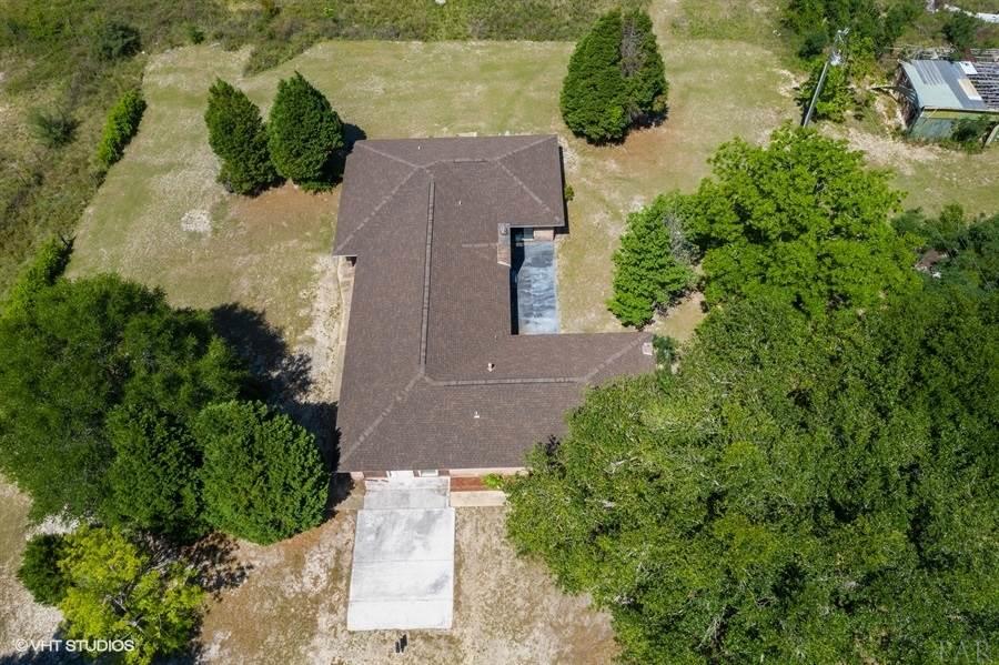 5050 Gilmore Road Holt, FL 32564 - Photo 5 of 36