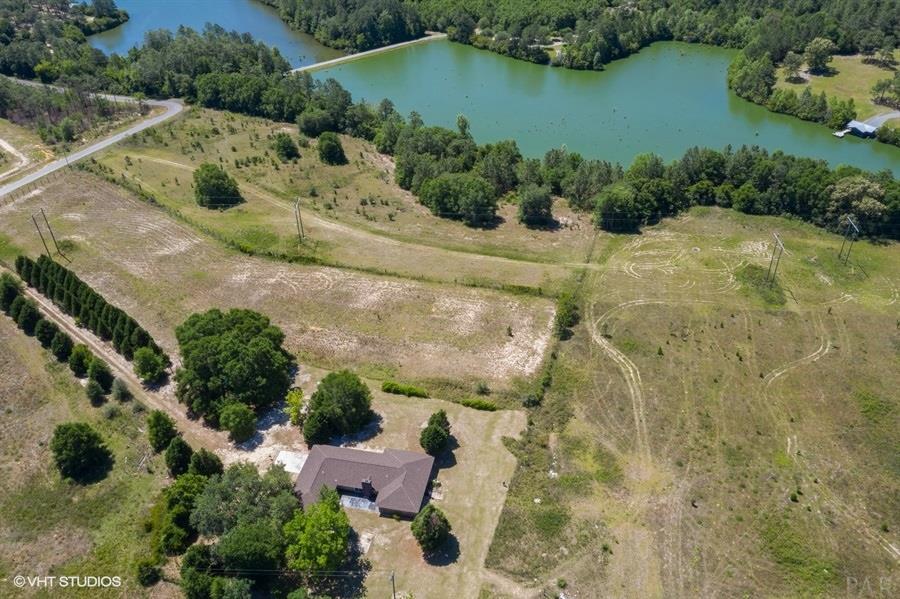 5050 Gilmore Road Holt, FL 32564 - Photo 7 of 36