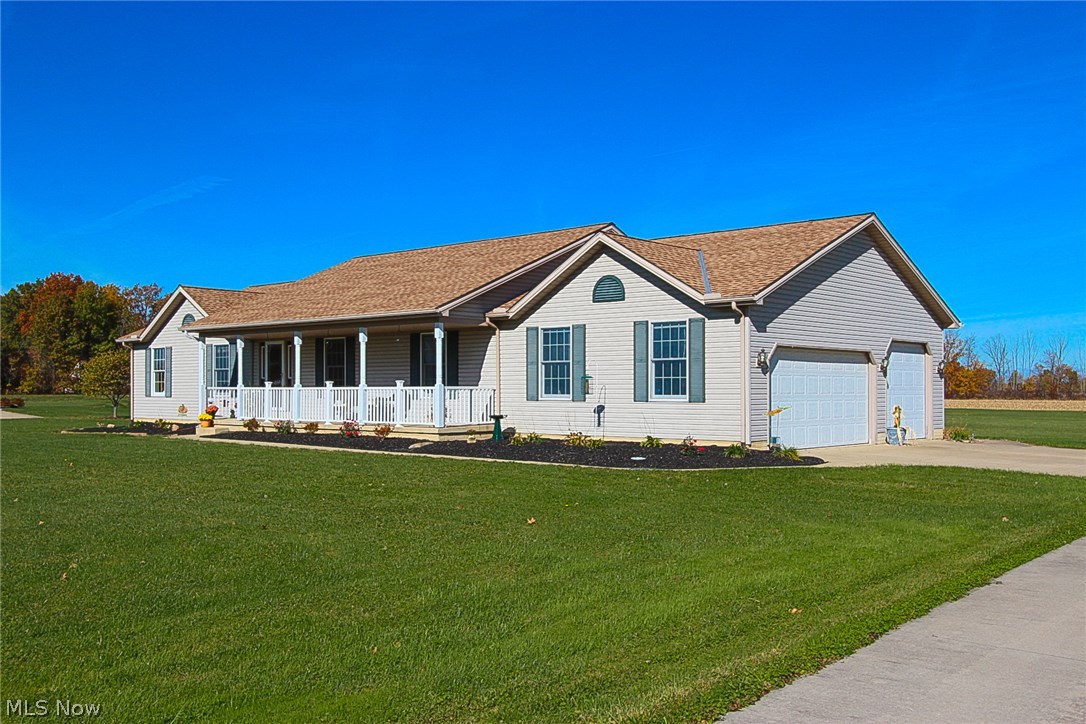 40630 Slife Road Lagrange, OH 44050 - Photo 2 of 21