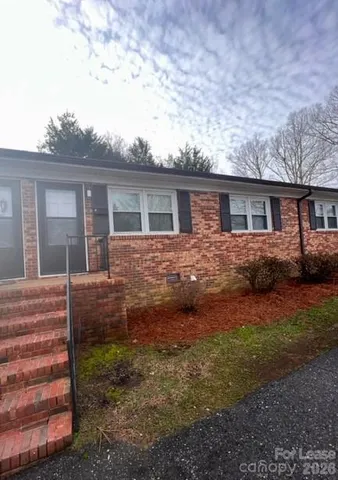 front view of house with a yard