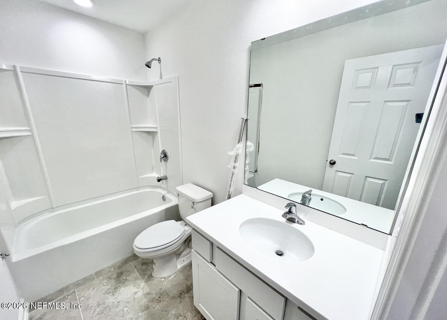 117 Ridge Lake Rd Street St. Augustine, FL 32086 - Photo 14 of 19 Guest Bathroom