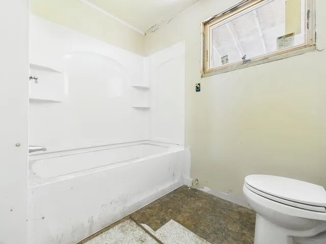 $215,000 | 1354 Main Street, Pittsburg, NH 03592