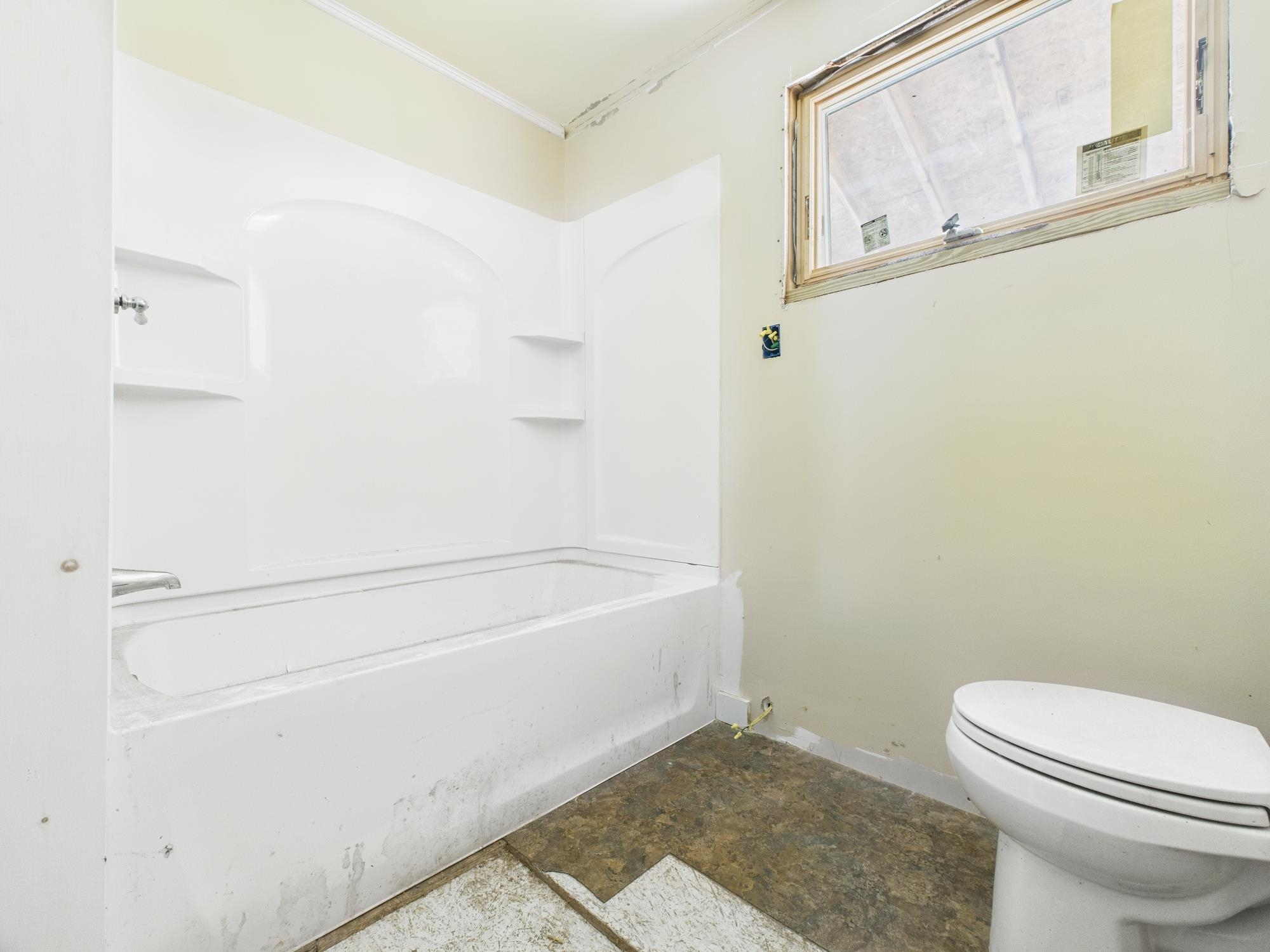 1354 Main Street Pittsburg, NH 03592 - Photo 12 of 24 Gallery Image 12