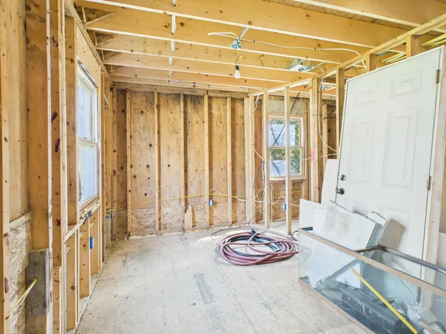 $215,000 | 1354 Main Street, Pittsburg, NH 03592