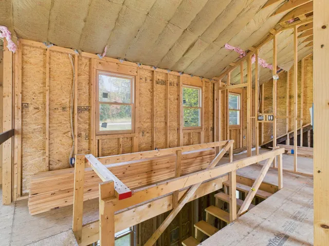 $215,000 | 1354 Main Street, Pittsburg, NH 03592