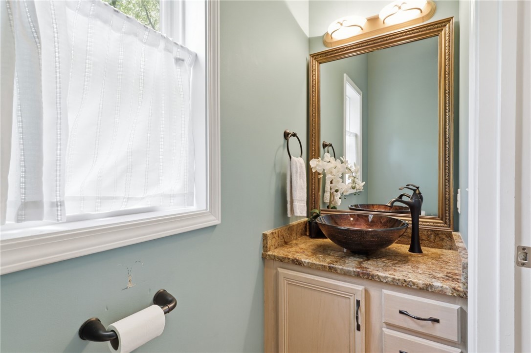 1252 Hatch Road Penfield, NY 14580 - Photo 14 of 30