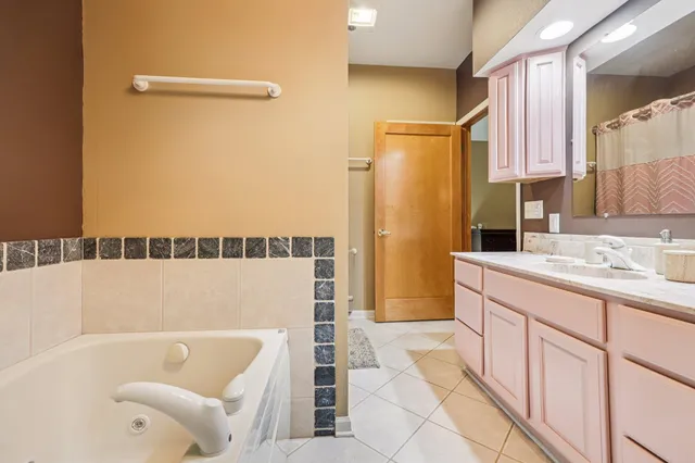 $525,000 | N1472 Welsh Road, Watertown, WI 53098