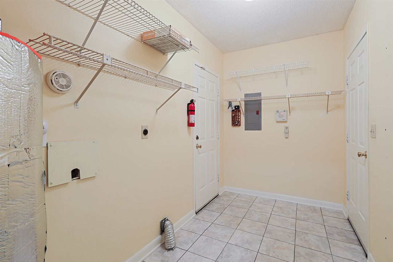 612 East Gate Circle Foley, AL 36535 - Photo 5 of 13