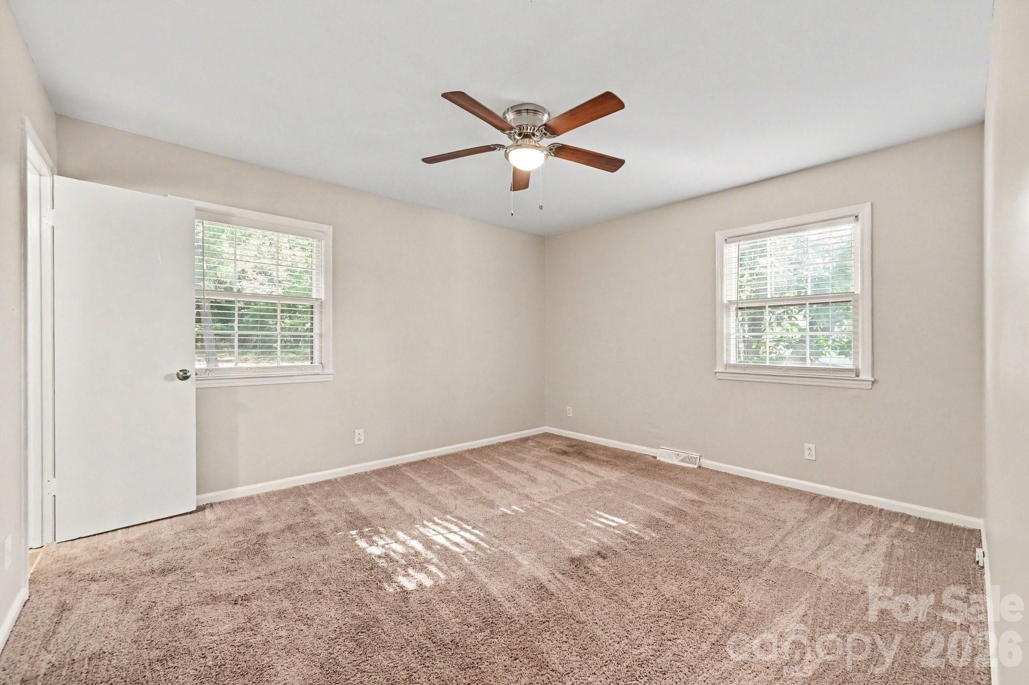 6915 Idlewild Road Charlotte, NC 28212 - Photo 10 of 18 Gallery Image 10