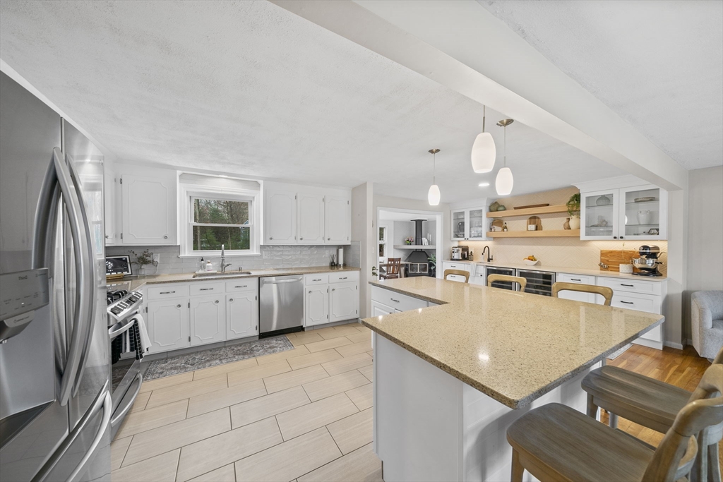 5 Samson Road Foxboro, MA 02035 - Photo 4 of 35 Gallery Image 4
