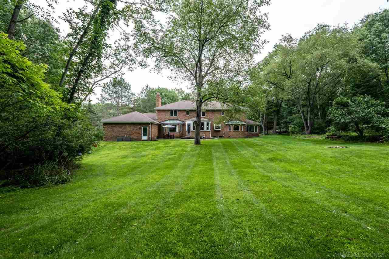 5645 Oak Bluff Road Rochester, MI 48306 - Photo 54 of 58 50052453-53.JPG