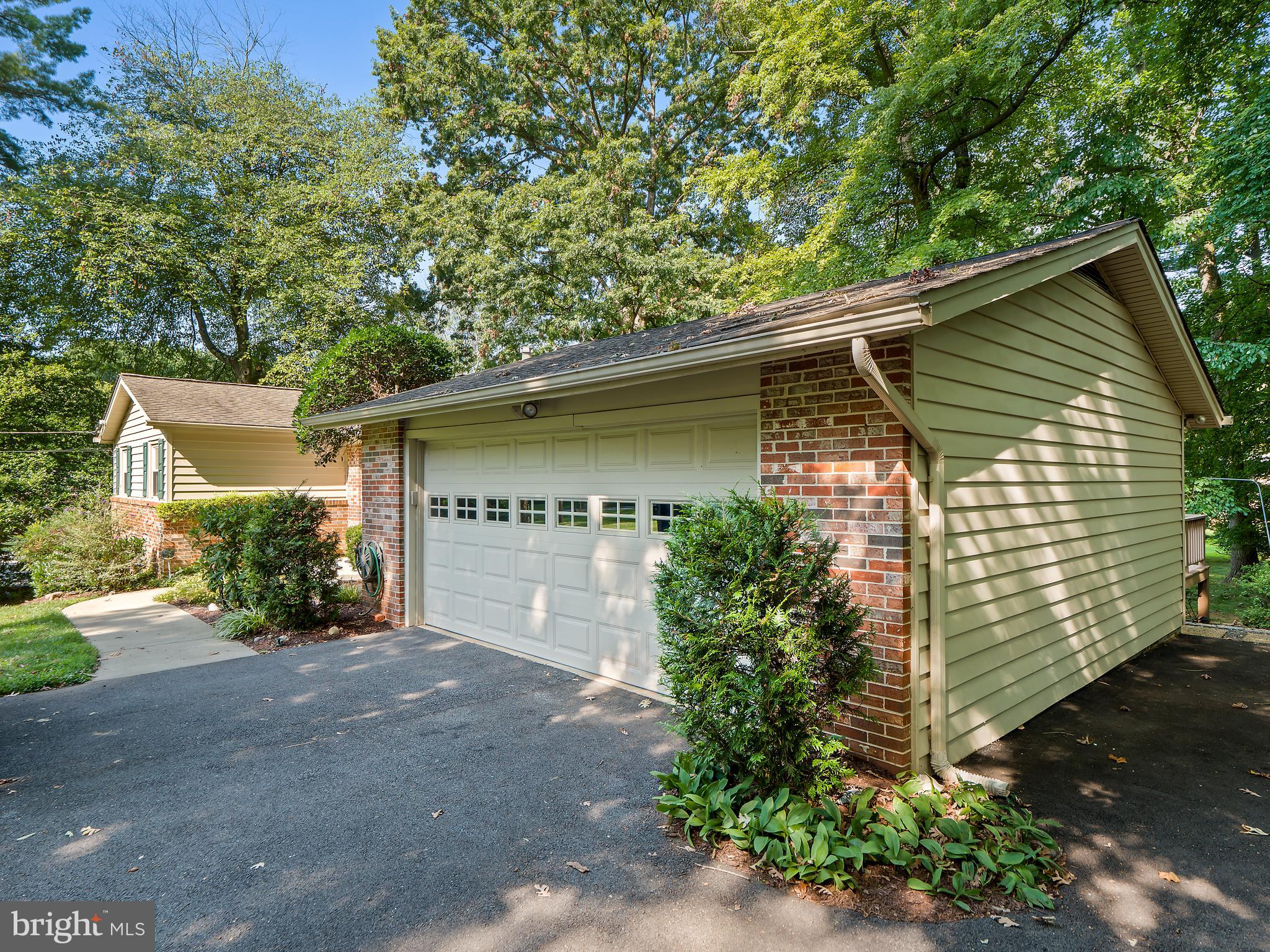 14904 Peach Orchard Road Silver Spring, MD 20905 - Photo 2 of 54