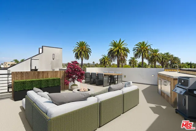 $1,649,000 | 11900 Washington Place, Los Angeles, CA 90066