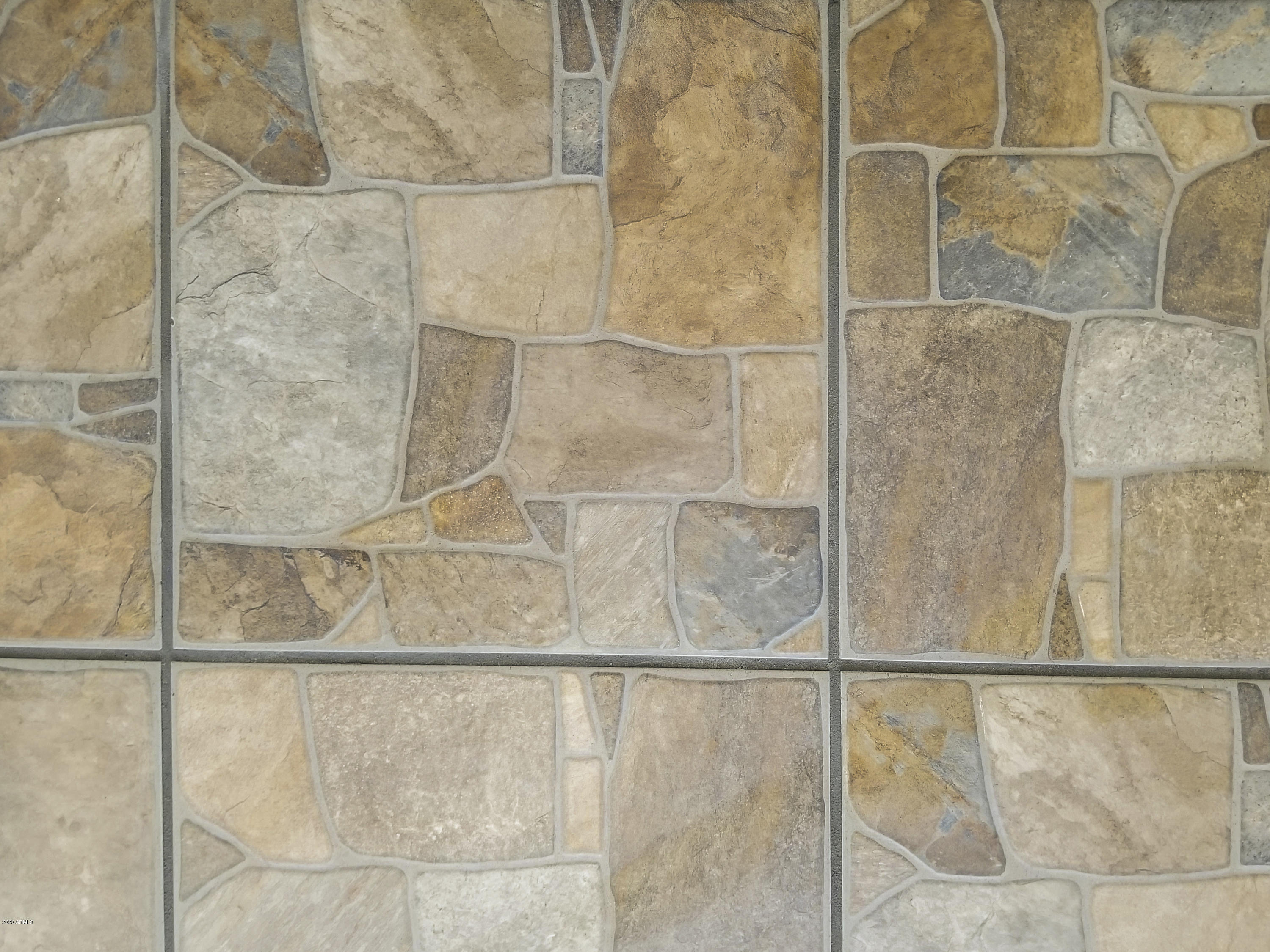 14230 Padres Road Arizona City, AZ 85123 - Photo 5 of 24 New Tile