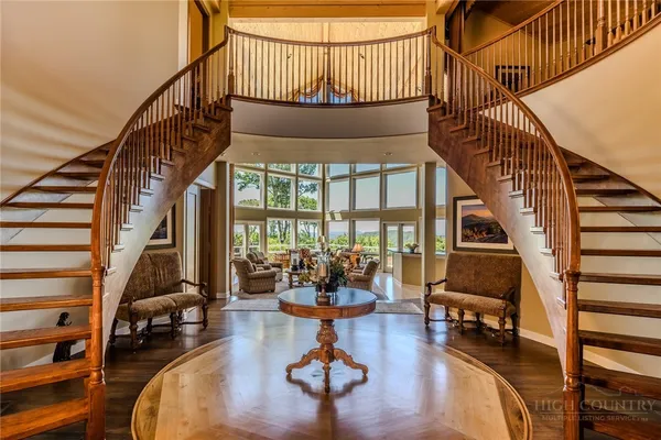 a view of entryway and hall