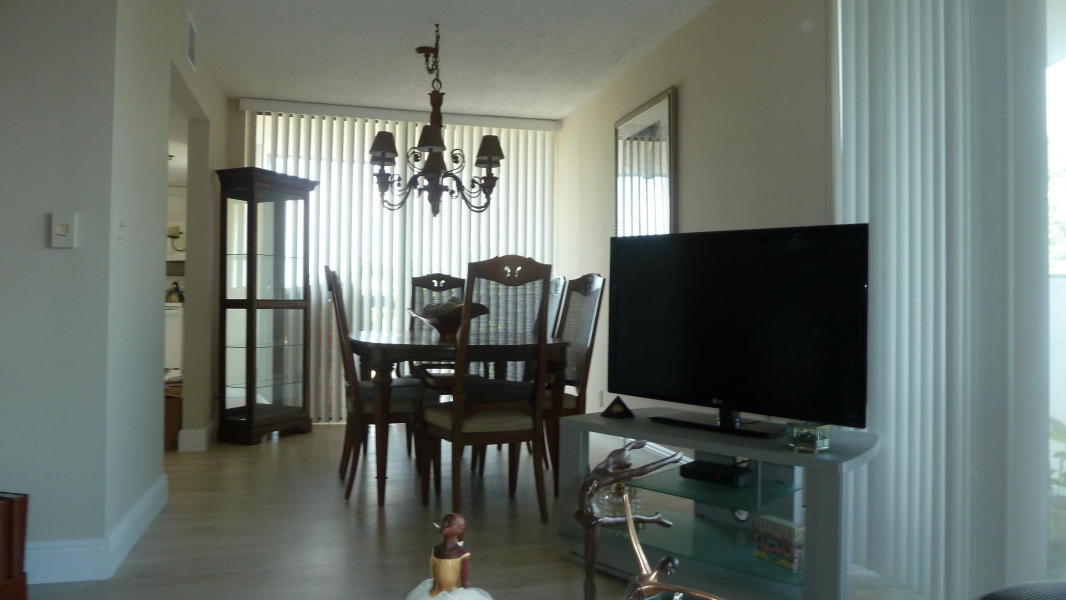 1841 Bridgewood Drive, Unit 1841 Boca Raton, FL 33434 - Photo 9 of 68 20191122141341374056000000-o