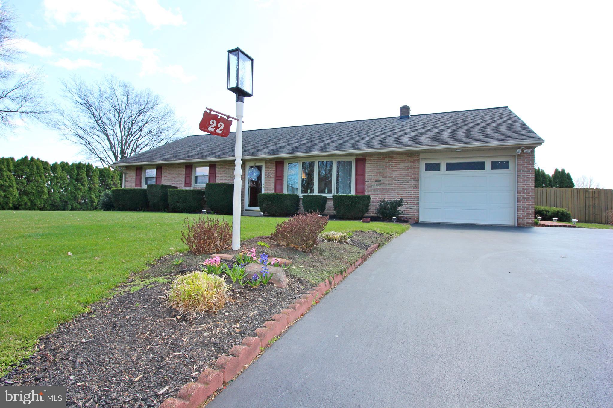22 Farm Lane Lititz, PA 17543 - Photo 1 of 38