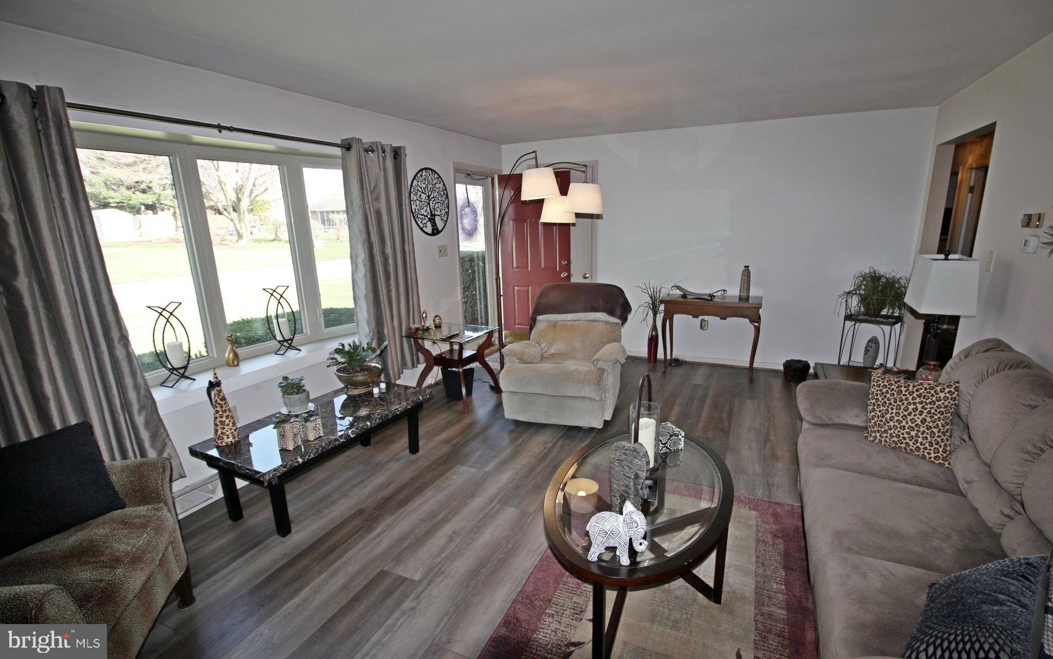 22 Farm Lane Lititz, PA 17543 - Photo 4 of 38