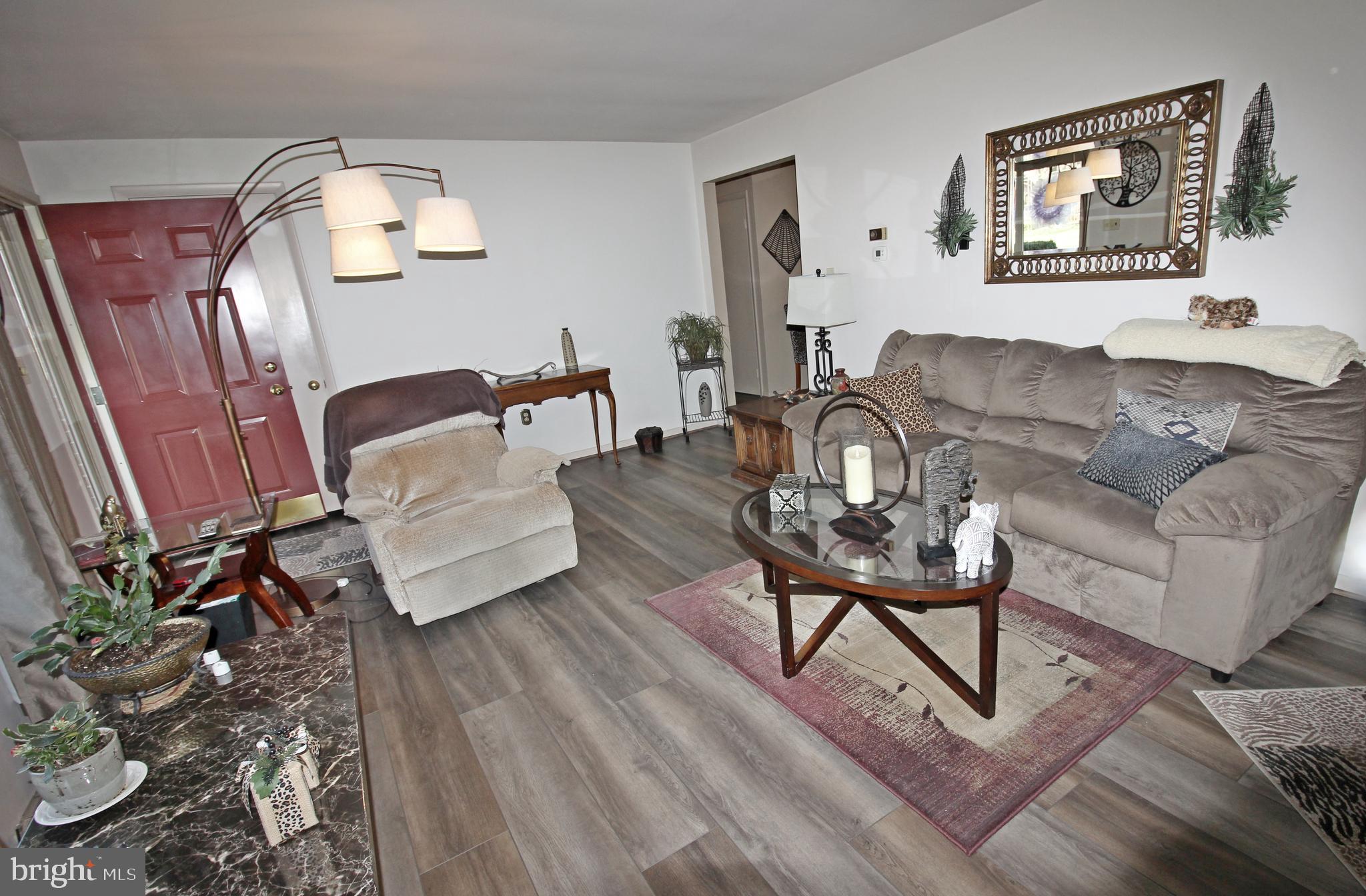 22 Farm Lane Lititz, PA 17543 - Photo 5 of 38