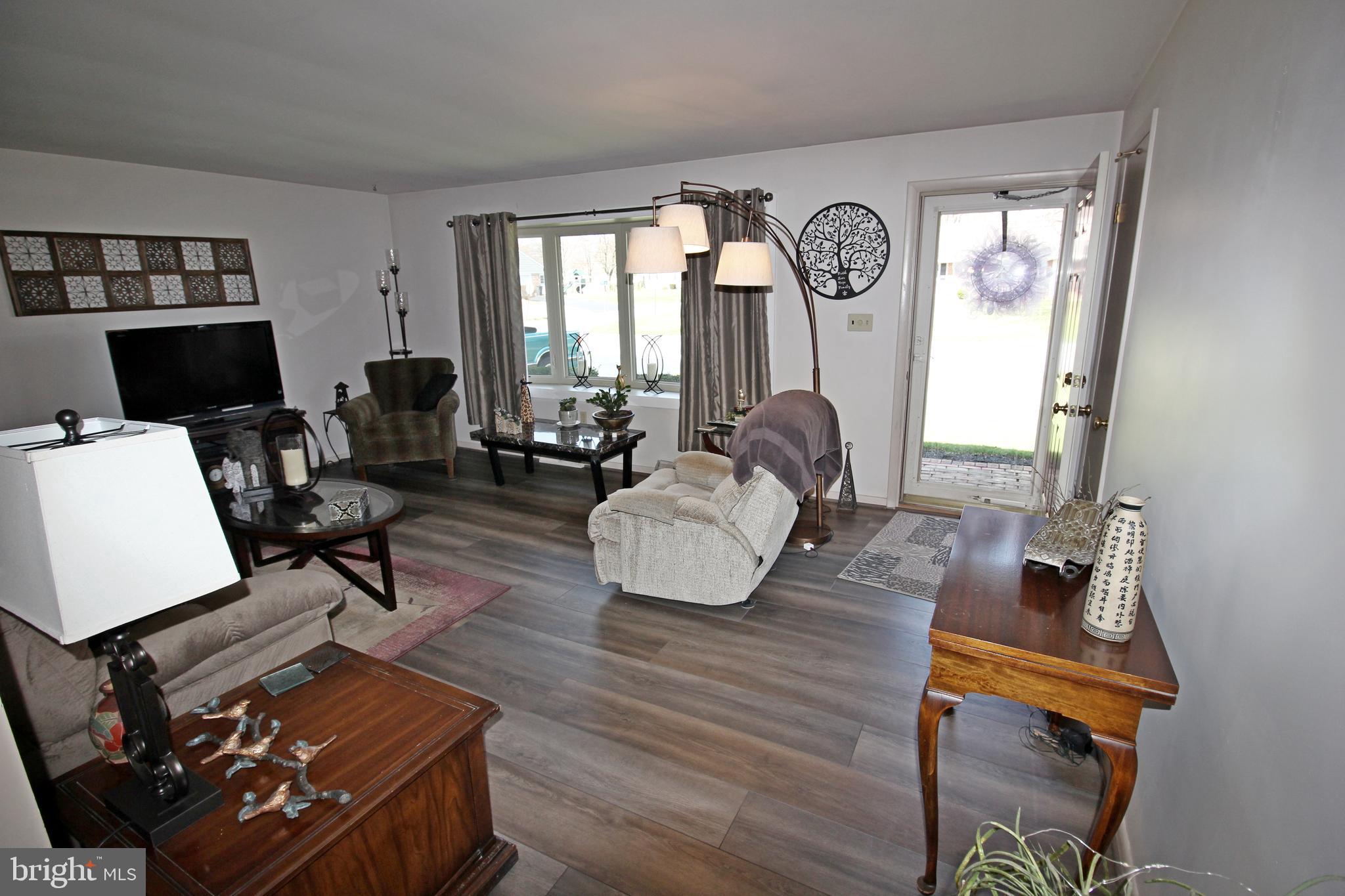 22 Farm Lane Lititz, PA 17543 - Photo 6 of 38