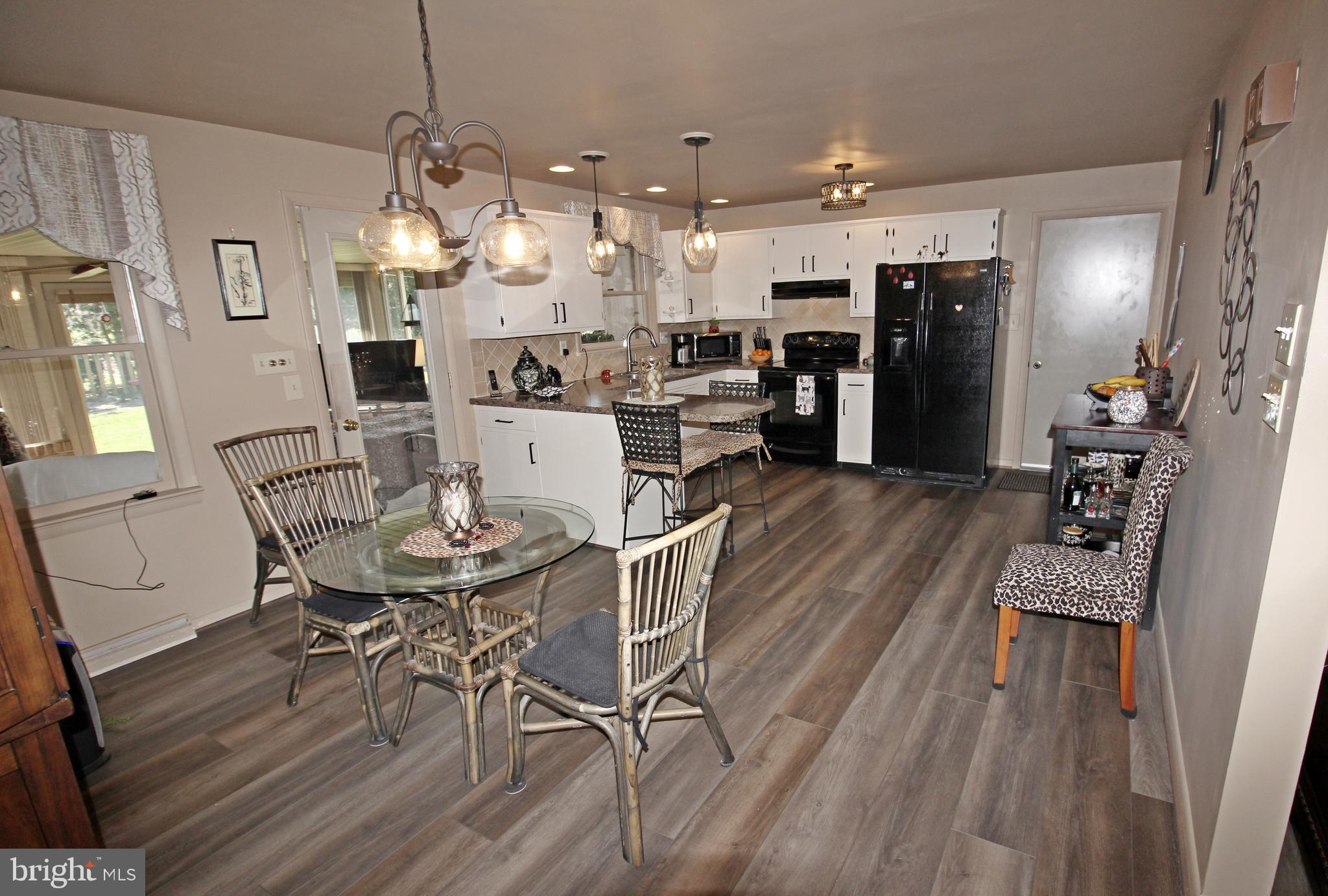 22 Farm Lane Lititz, PA 17543 - Photo 7 of 38