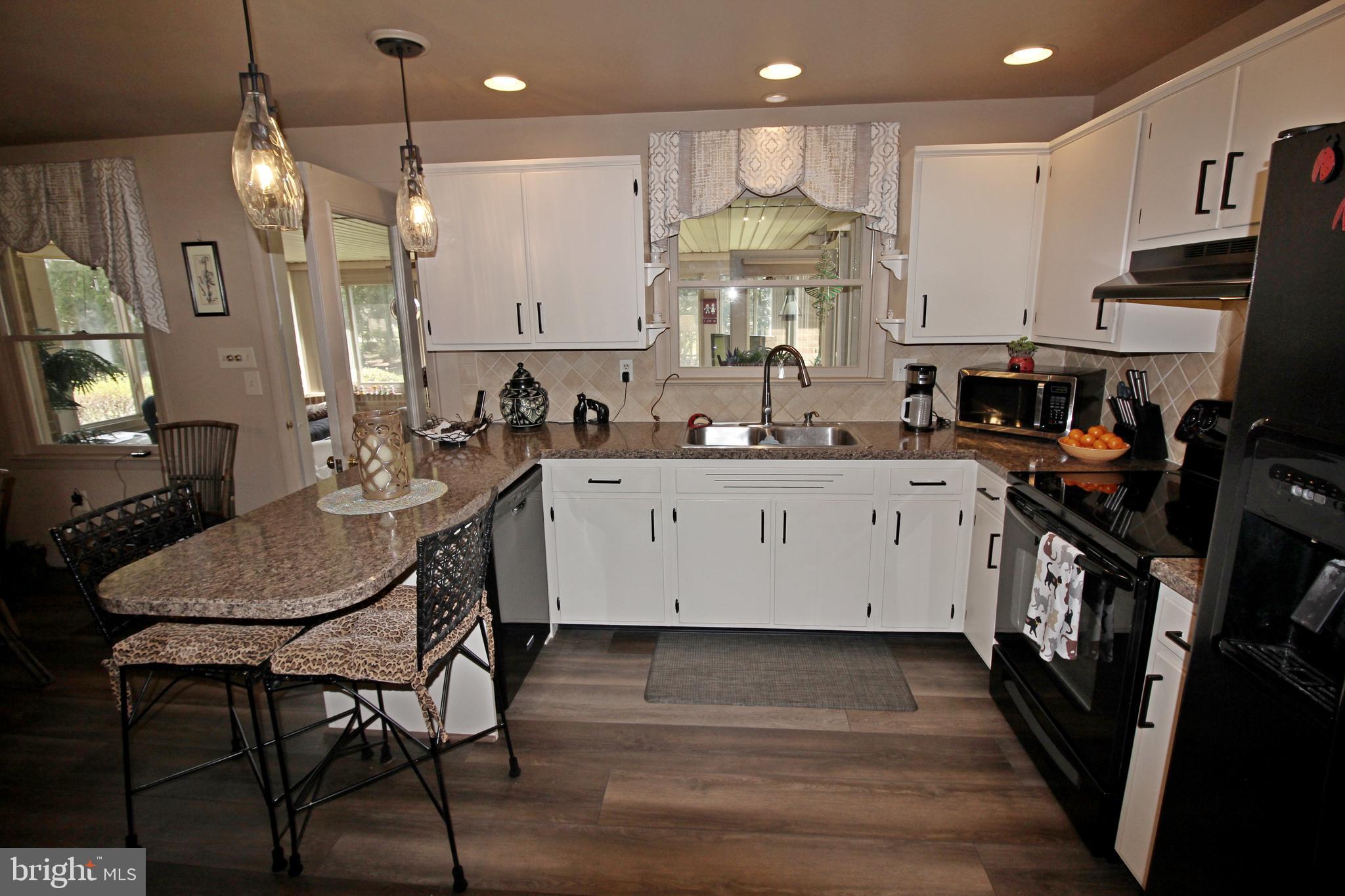 22 Farm Lane Lititz, PA 17543 - Photo 9 of 38