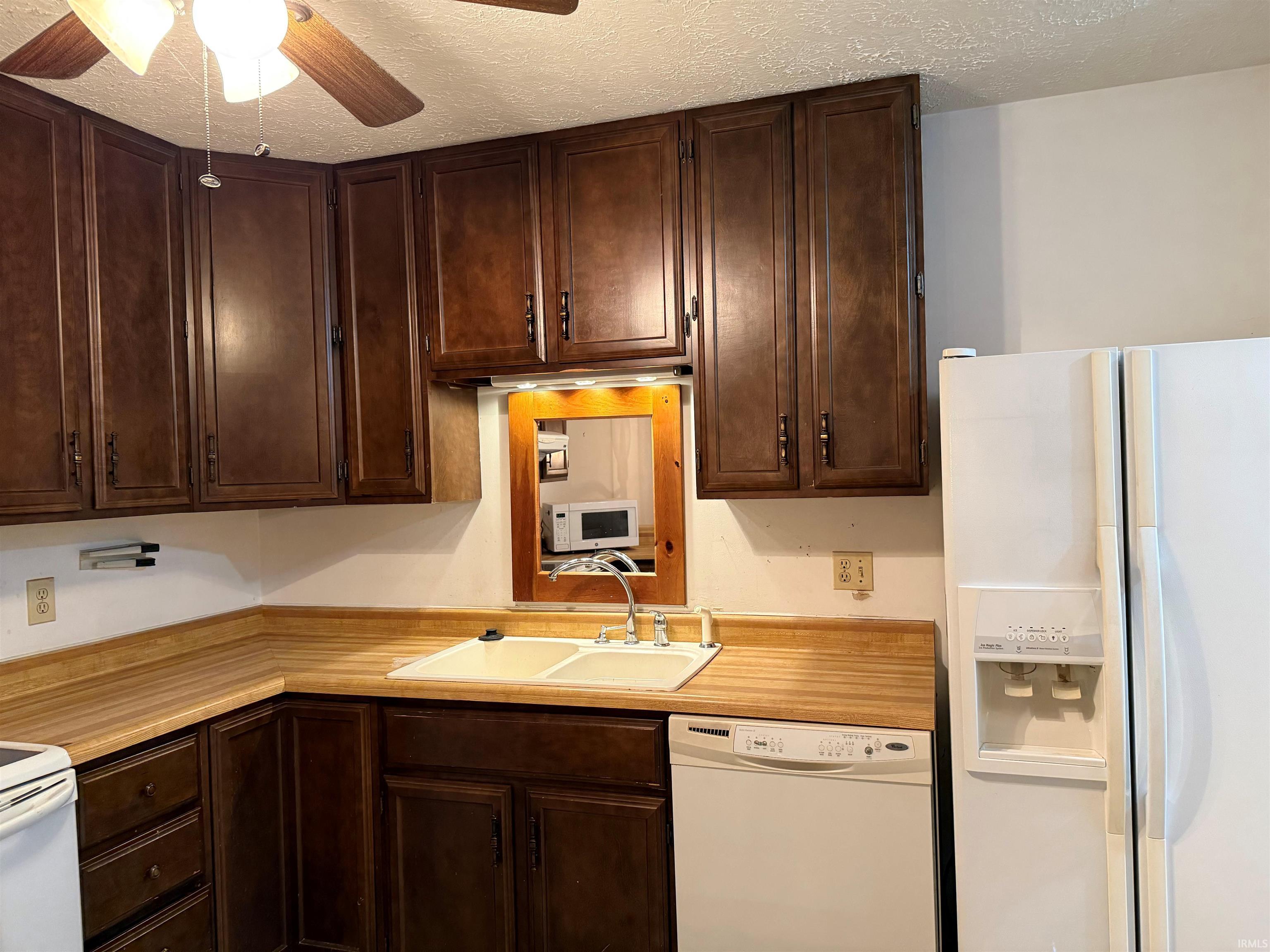 1101 Carnaby East Bloomington, IN 47401 - Photo 12 of 27