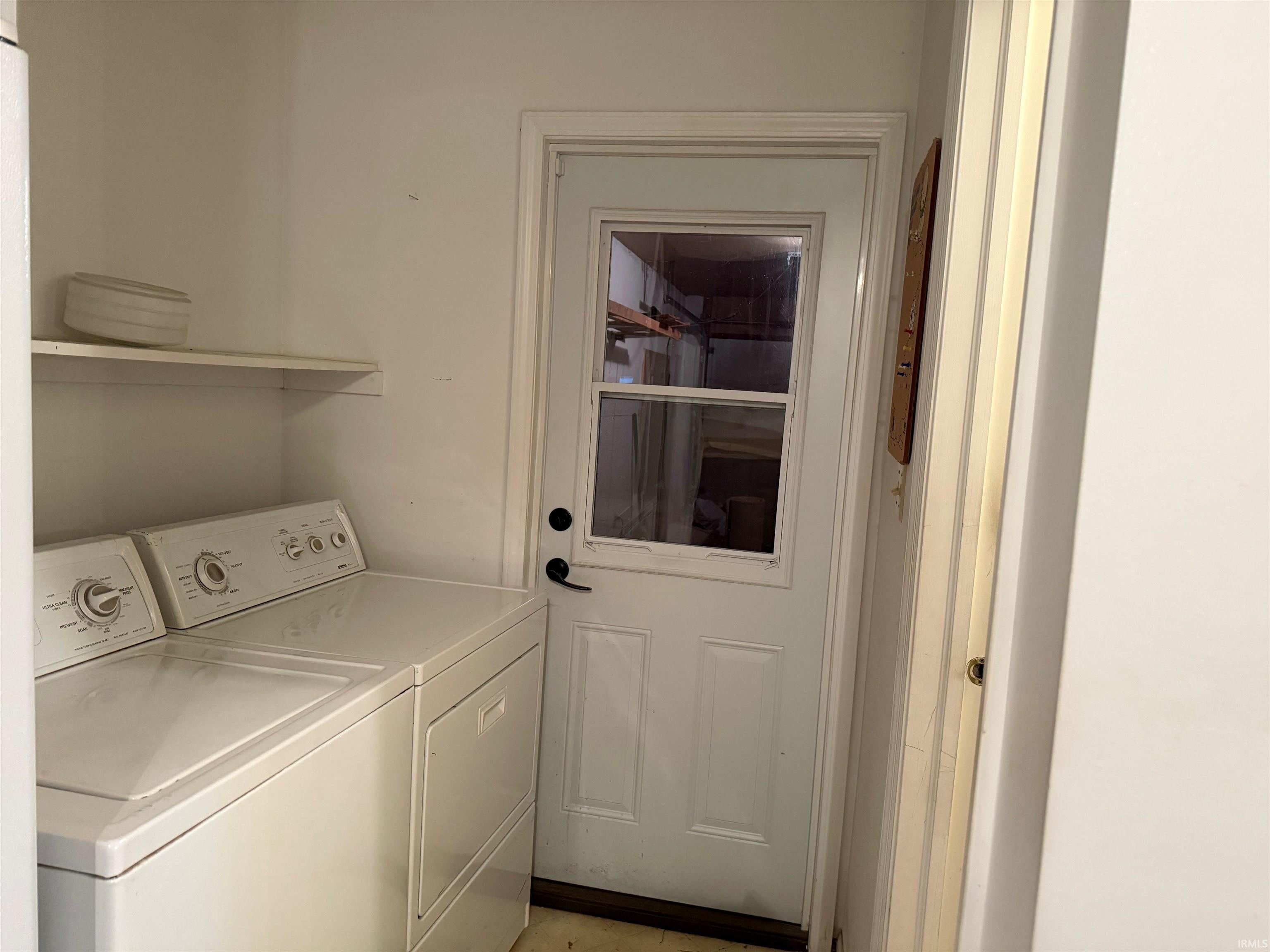 1101 Carnaby East Bloomington, IN 47401 - Photo 14 of 27