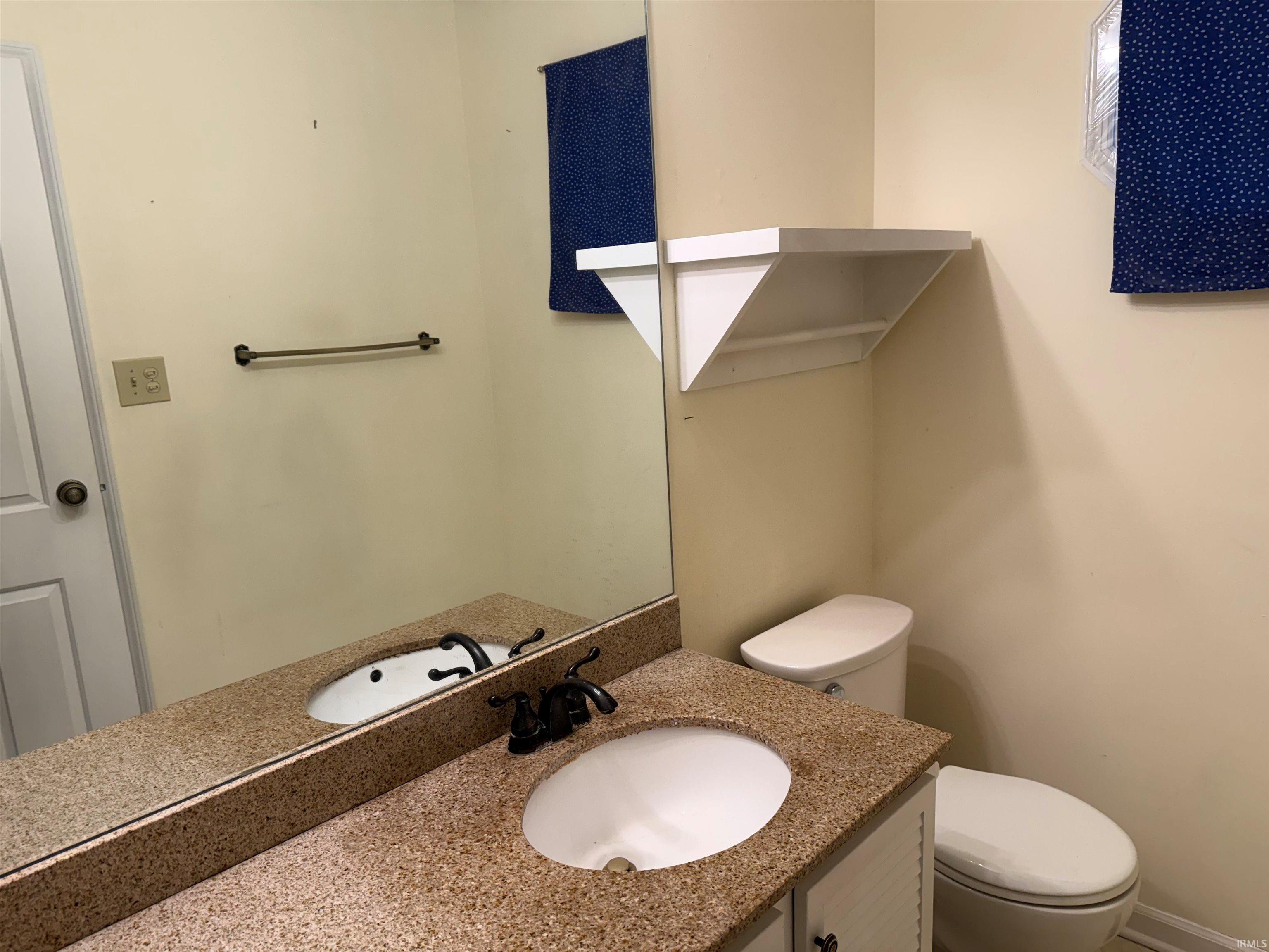 1101 Carnaby East Bloomington, IN 47401 - Photo 18 of 27