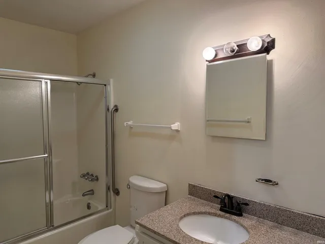 $226,500 | 1101 Carnaby East, Bloomington, IN 47401