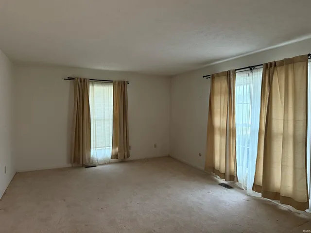 $226,500 | 1101 Carnaby East, Bloomington, IN 47401