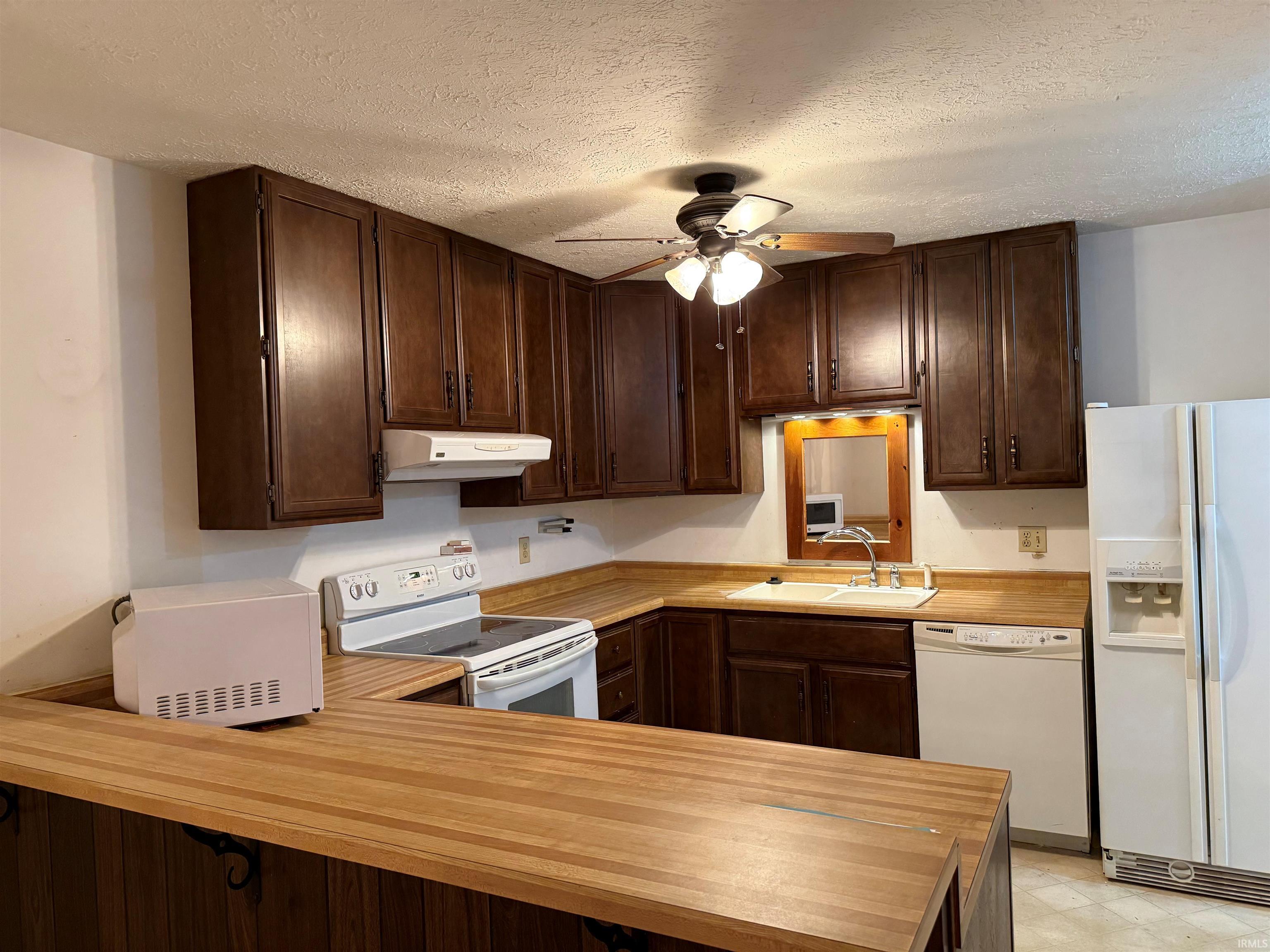 1101 Carnaby East Bloomington, IN 47401 - Photo 10 of 27