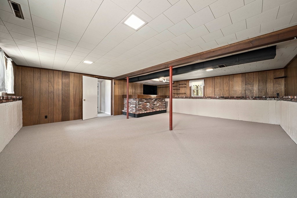 61 Orchard Road Marshfield, MA 02050 - Photo 25 of 33 a view of an empty room