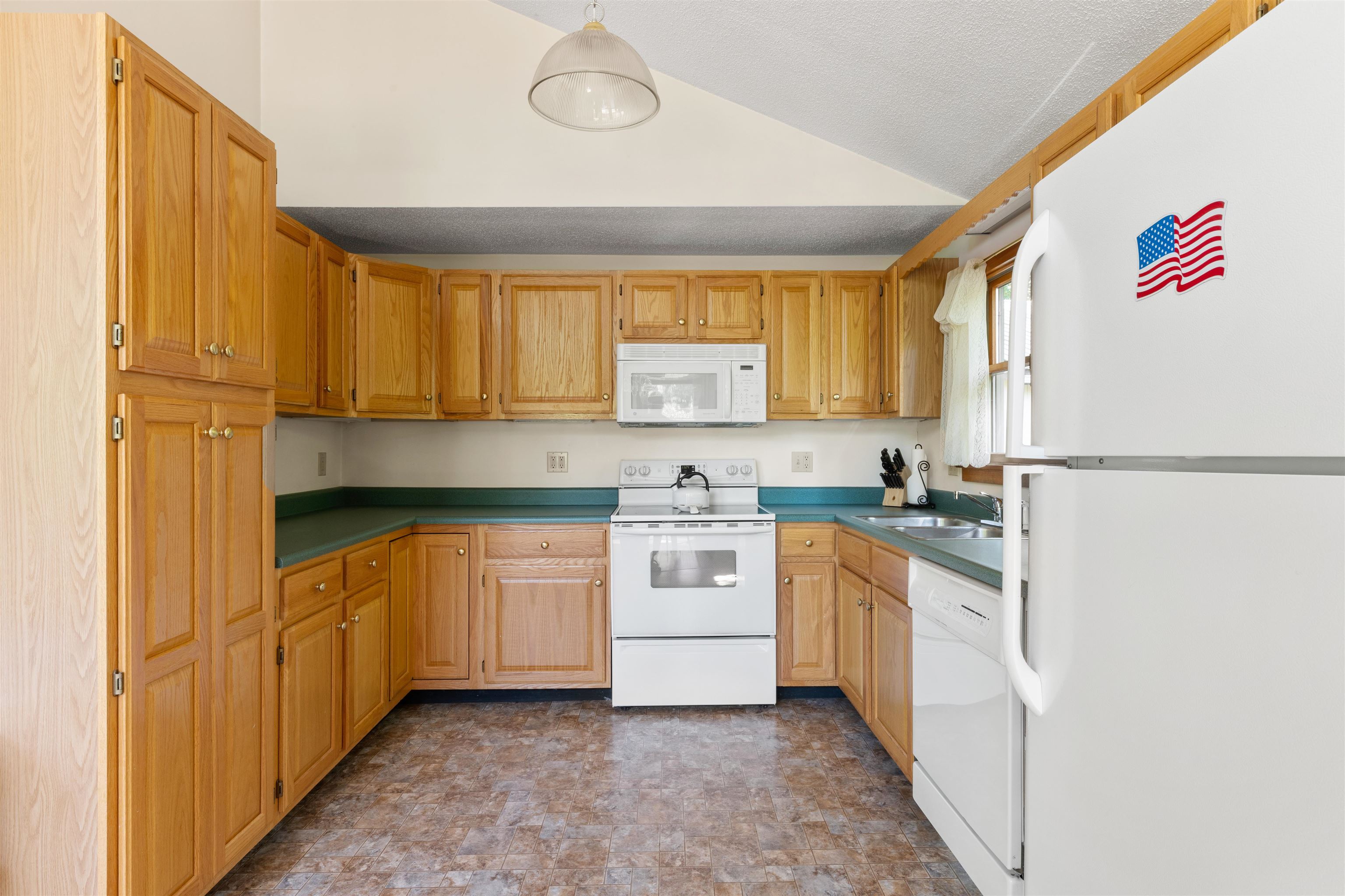 115 Amethyst Hill Road Conway, NH 03860 - Photo 13 of 33