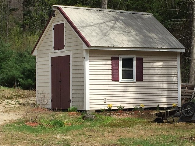 23 Spring Street Hillsborough, NH 03244 - Photo 6 of 16 Gallery Image 6