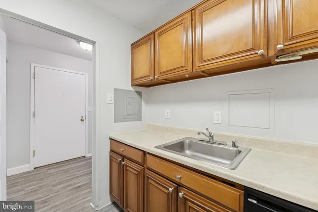 $119,900 | 6100 Westchester Park Drive, Unit 520, College Park, MD 20740