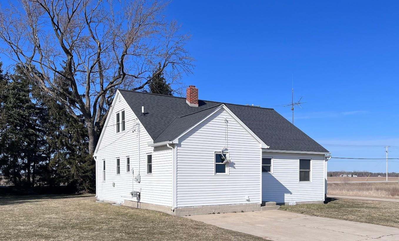 1066 East Pinconning Road Pinconning, MI 48650 - Photo 3 of 20