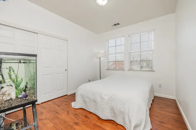 a view of livingroom with furniture and wooden floor