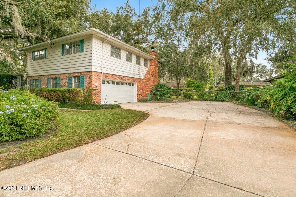 5434 Sanders Road Jacksonville, FL 32277 - Photo 6 of 31 2 Car Garage