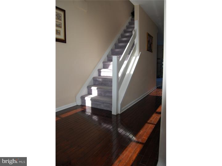 297 Fox Run Exton, PA 19341 - Photo 2 of 20 Foyer